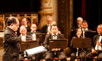No concerto gratuito, o aniversário de 64 anos do conjunto orquestral foi comemorado, além dos 107 anos do Teatro do Parque