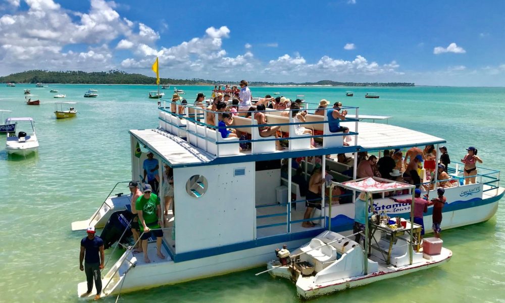 Qual o melhor passeio na Praia dos Carneiros?